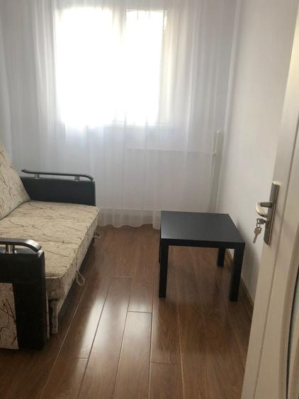 Apartament cu 2 camere decomandat în C5