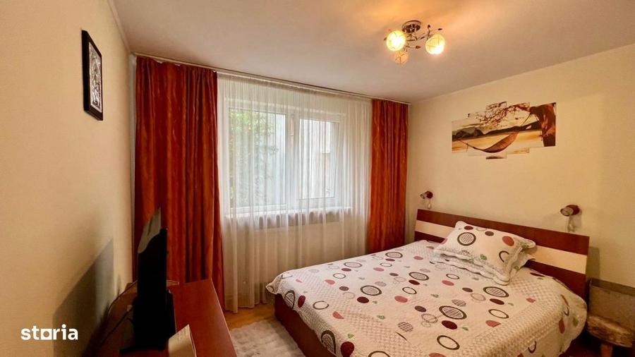 Apartament cu 4 camere decomandat, mobilat în Banat