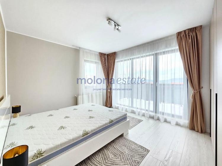Apartament cu 4 camere semidecomandat, mobilat în Zorilor