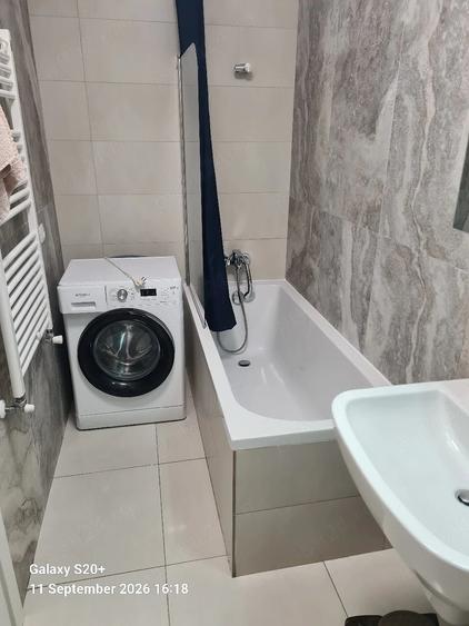 Apartament cu 2 camere decomandat în Politehnica