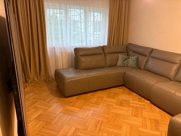 Apartament cu 4 camere decomandat, mobilat în Floreasca
