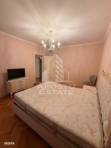 Apartament cu 3 camere în Circumvalațiunii