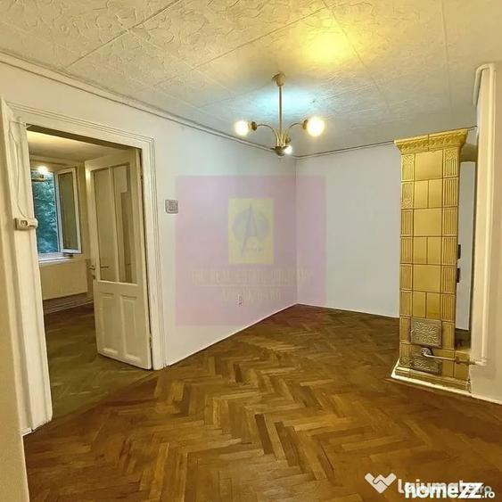 Casă cu 2 camere cu Teren 39 Mp în P-ța Romană