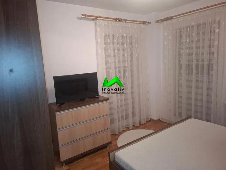 Apartament cu 3 camere decomandat în Hipodrom 3