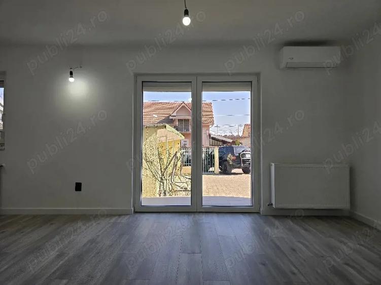 Apartament cu 3 camere decomandat în Aurel Vlaicu