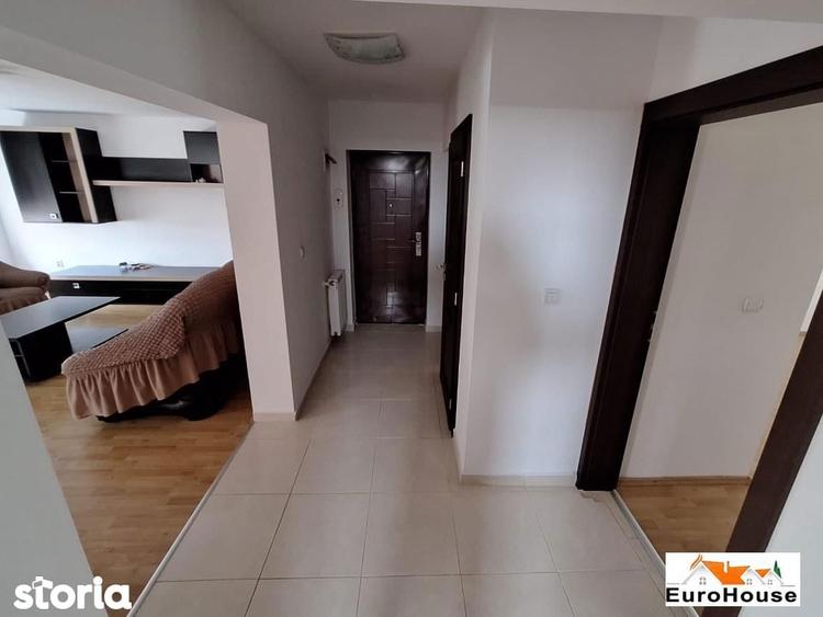 Apartament cu 3 camere decomandat în Cetate