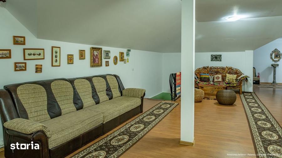 Spațiu comercial, de 600 mp, în Palanca