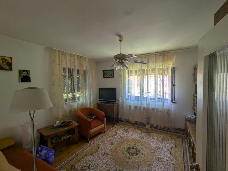 Casă individuală cu 3 camere cu Teren 250 Mp în Gojdu