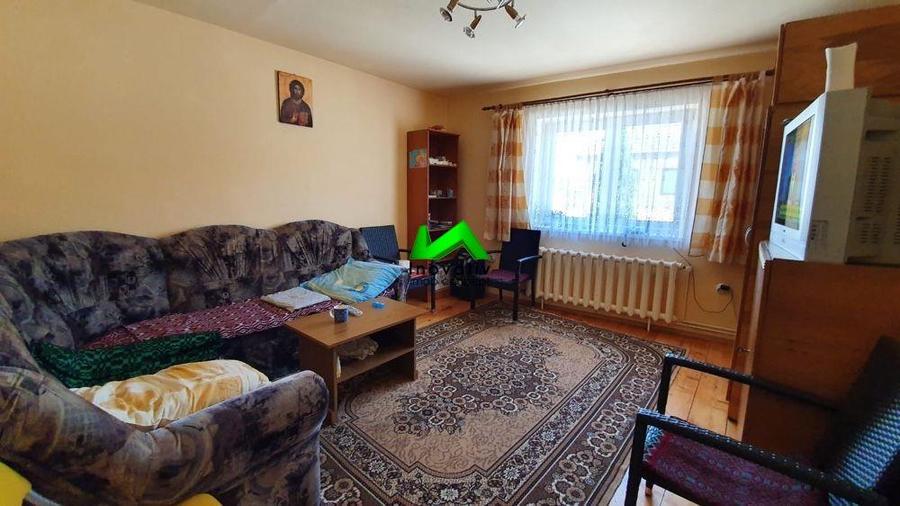 Casă individuală cu 4 camere cu Canalizare în Șelimbăr