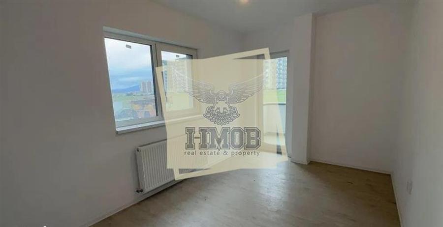 Apartament cu 4 camere decomandat în Exterior Sud