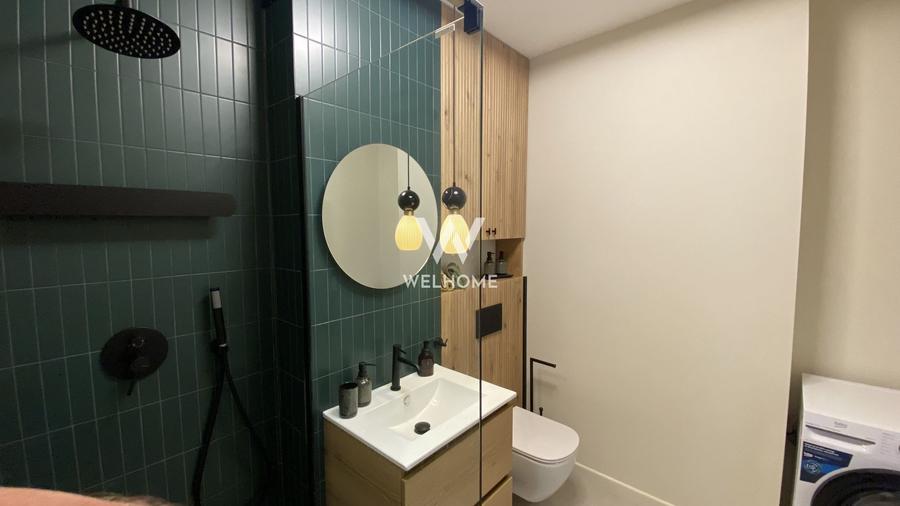 Apartament cu 3 camere semidecomandat, mobilat în Turnișor