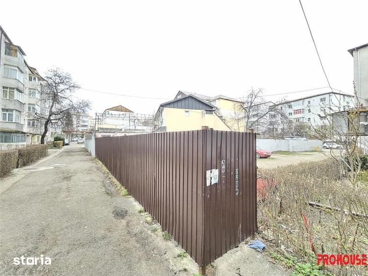Teren de 365 mp, în Milcov