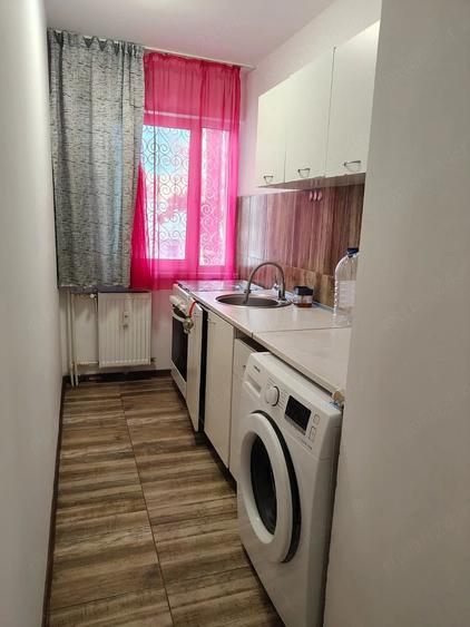 Apartament cu 2 camere semidecomandat în Casa de Cultură