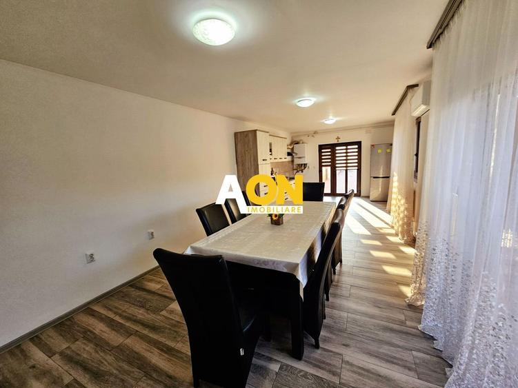 Casă individuală cu 4 camere cu Canalizare în Central