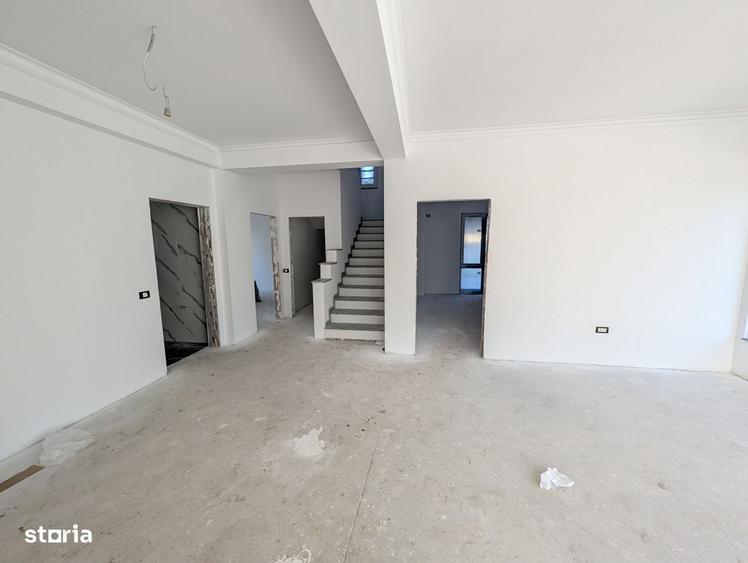 Casă cu 4 camere în Ștefăneștii de Sus