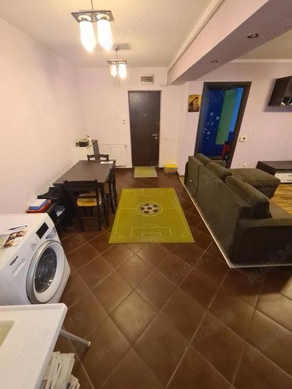 Apartament cu 3 camere decomandat în Vitan