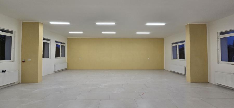 Spațiu comercial, de 350 mp, în Central