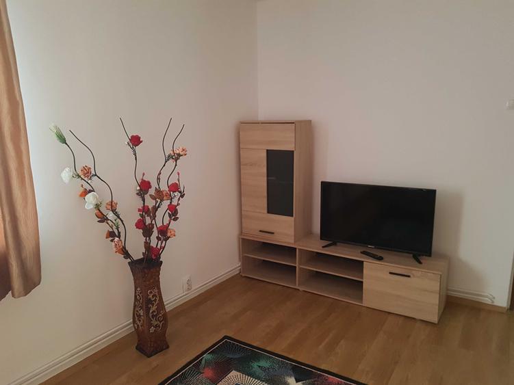 Apartament cu 2 camere decomandat în Terezian