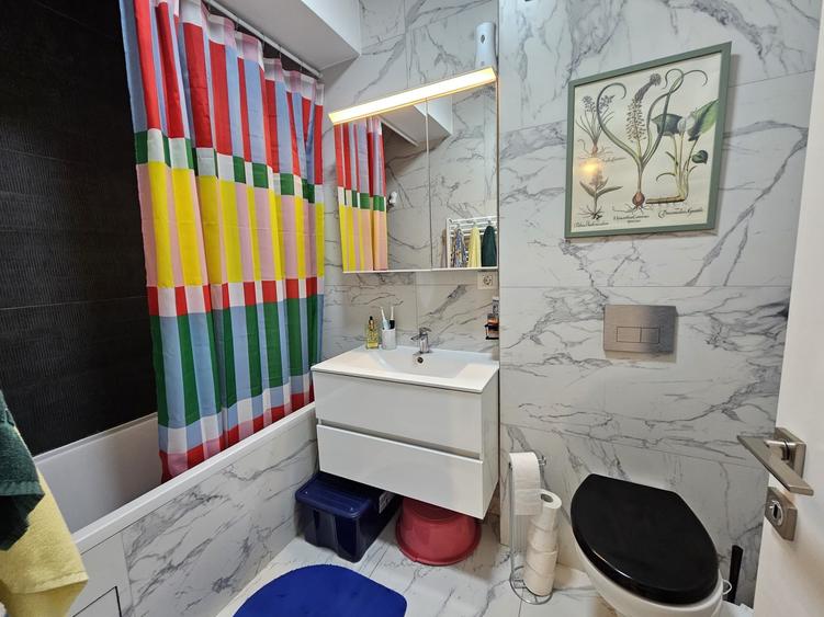 Apartament cu 2 camere decomandat în Berceni