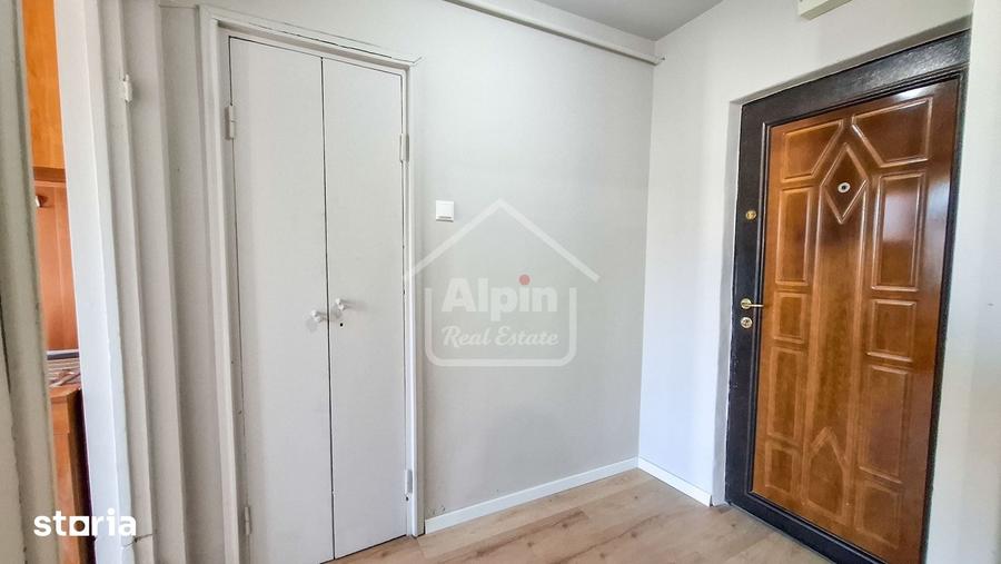 Apartament cu 2 camere semidecomandat în Centrul Civic