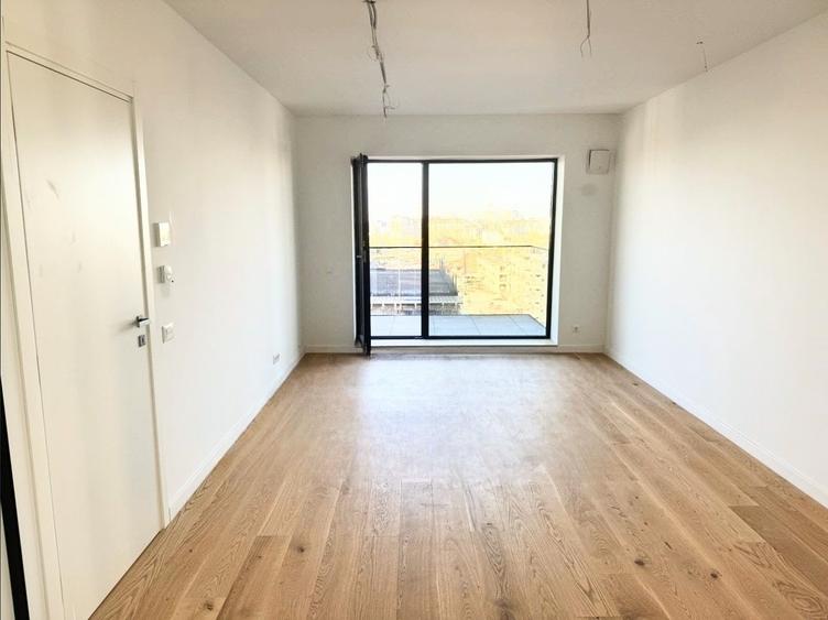 Apartament cu 2 camere decomandat în Aviației