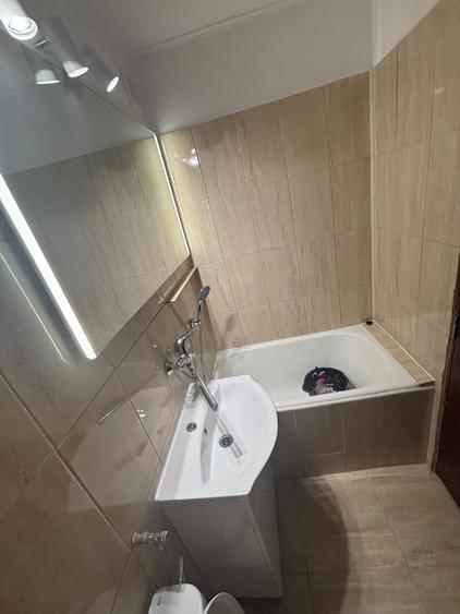 Apartament cu 3 camere nedecomandat în Alexandru cel Bun