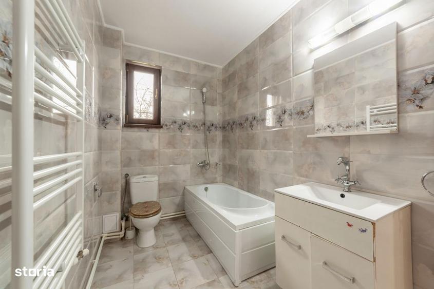 Apartament cu 4 camere în Radu Negru