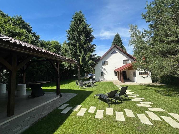 Casă cu 4 camere în Porumbacu de Sus