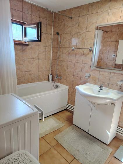 Casă cu 4 camere cu Teren 6202 Mp în Totea