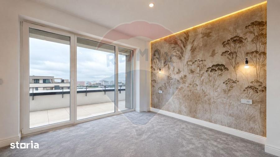 Apartament cu 4 camere decomandat în Tractorul