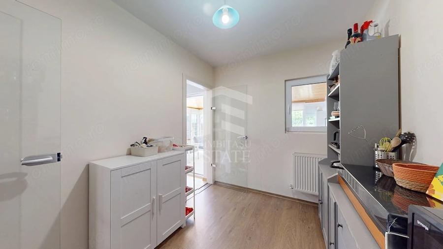 Casă cu 4 camere cu Teren 215 Mp în Cernica