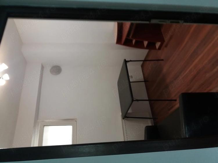 Apartament cu 3 camere decomandat în Universitate