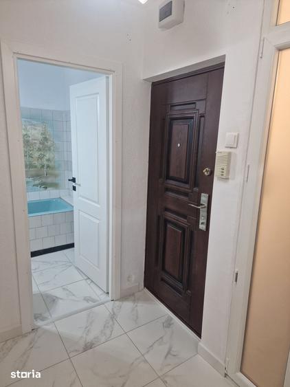Apartament cu 2 camere decomandat în Drumul Taberei