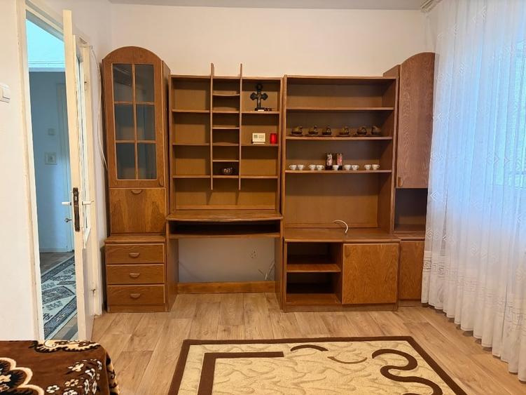 Apartament cu 2 camere decomandat în Mircea cel Bătrân
