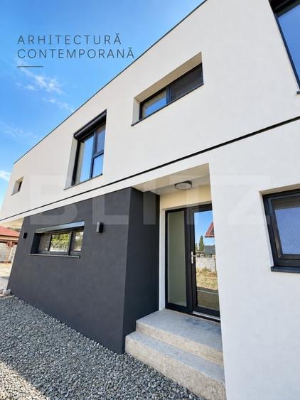 Duplex cu 5 camere cu Canalizare în Dumbrăvița
