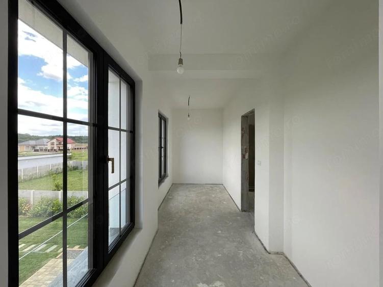 Casă cu 5 camere cu Teren 631 Mp în Ghiroda