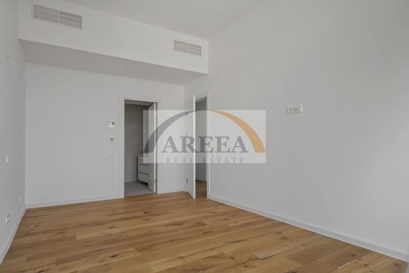 Apartament cu 3 camere decomandat în Aviației