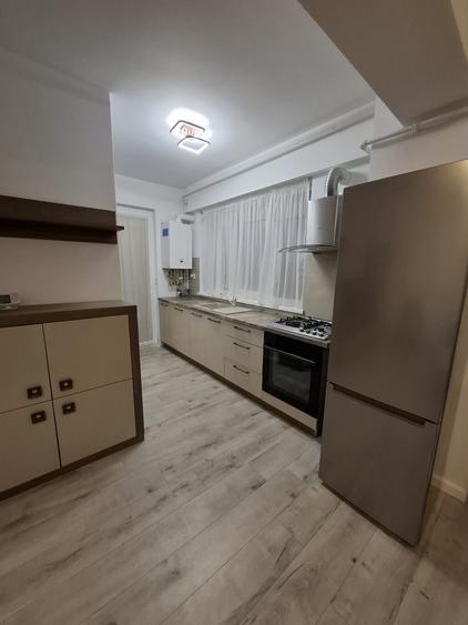 Apartament cu 2 camere decomandat în Calea Moldovei