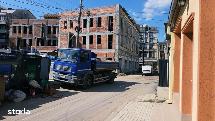 Casă cu 4 camere cu Teren 298.58 Mp în Central