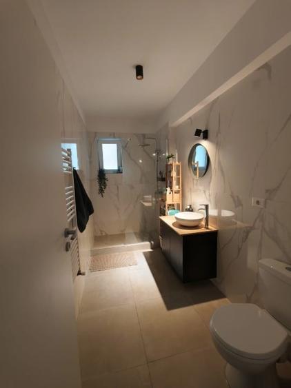 Apartament cu 3 camere decomandat, mobilat în Dobroești