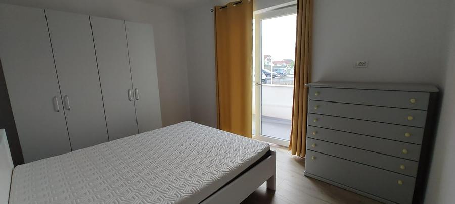 Apartament cu 2 camere semidecomandat în Aradului