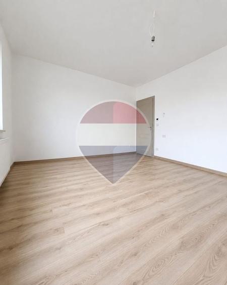 Apartament cu 3 camere decomandat în UTA
