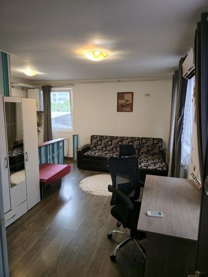 Apartament cu 2 camere în Militari