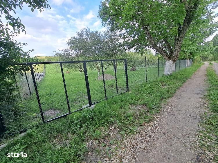 Teren de 2400 mp, în Galda de Jos