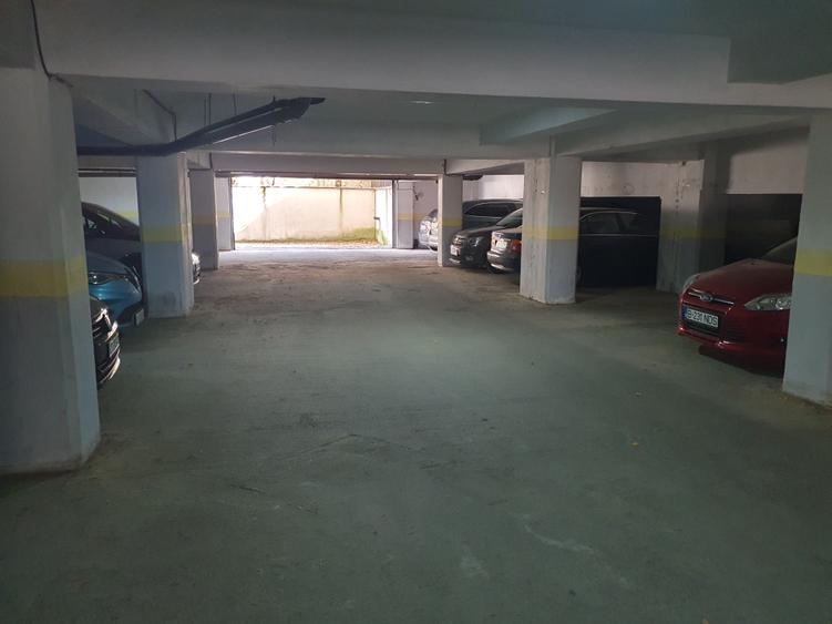 Apartament cu 2 camere decomandat în Drumul Taberei