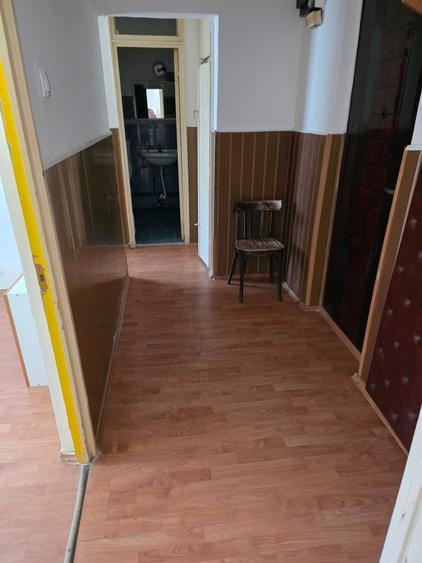Apartament cu 2 camere decomandat în Valea Aurie