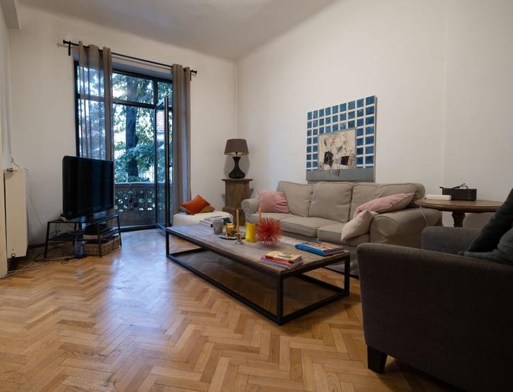 Apartament cu 4 camere decomandat, mobilat în Dorobanți