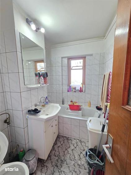 Apartament cu 2 camere în Văcăresti