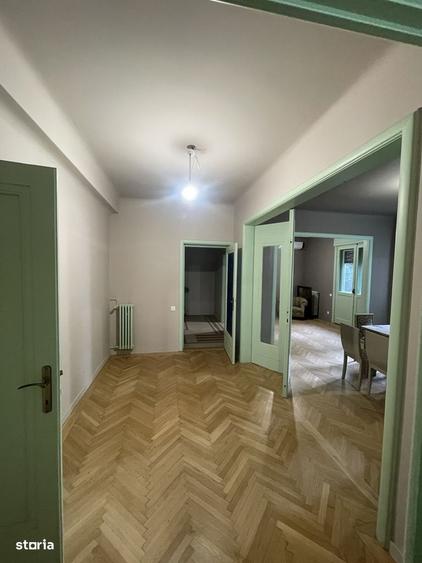 Spațiu comercial, de 104 mp, în Calea Victoriei