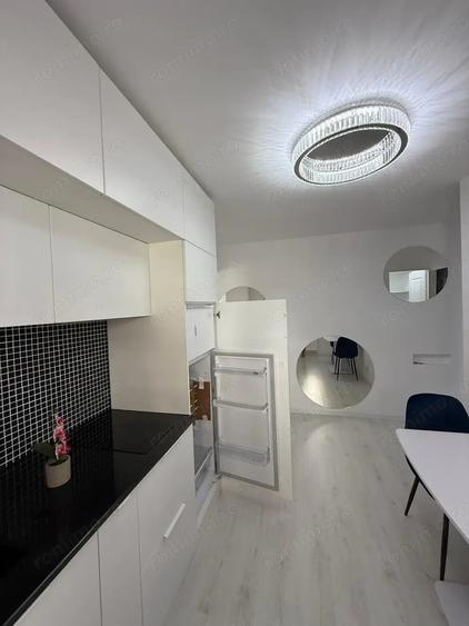 Apartament cu 2 camere decomandat în Ultracentral